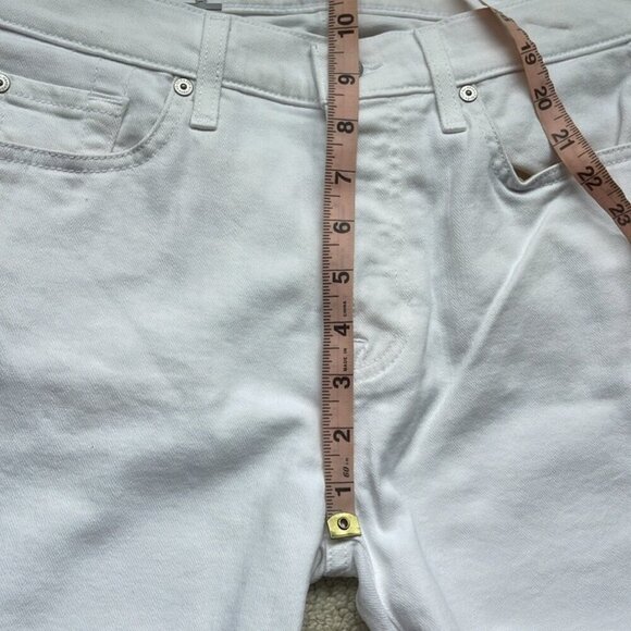 7 For All Mankind NWT Josefina Feminine Boyfriend Jeans in White Size 27 NEW - Picture 14 of 16
